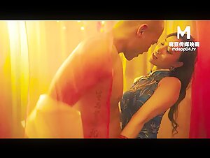 chinese porn(麻豆传媒)(mdcm-0002)国风按摩院 任是无情也动人-李蓉蓉