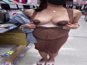 骚货孕妇 李慧敏 挺着大肚子还出去找野男人操，乳晕奶水狂流，内射流白浆