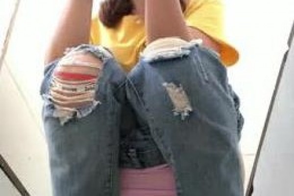 路边女厕拍极致视角 连拍几位年轻美女的极品美鲍2