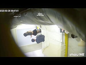 酒店高清偷拍意外拍到一起性交易！当早泄男遇到极品高颜值网红脸女神 还穿着黑丝