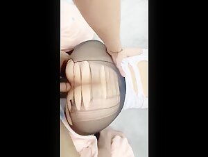 后入黑丝少妇 是不是溅货 是的 是爸爸的小母狗 打的好舒服呀 骚话不停 这大屁屁边操边打真TM爽