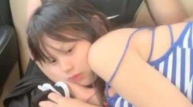 【导演冠希】，00后色情小团队，下午驱车野战，极品鲍鱼一线天，四下无人尽情性爱，超清画质专业角度不可错过