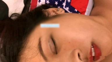 灌醉迷奸极品大胸健身美女 看小穴的黑B刚生过孩子