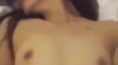 真实操小女友系列 你那么黄啊 漂亮小女友被操的又爽又害羞 很真实