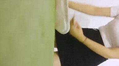 有点二逼的小黑探花鸡巴抹了印度神油去城中村花200块找了个颜值还不错的楼凤吃快餐时间到也没射