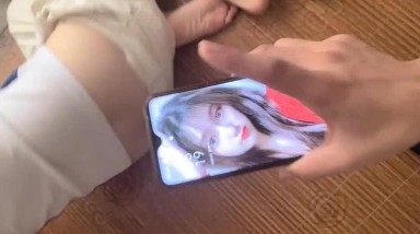 叔叔花大价钱引诱发育的还不错的大奶子亲侄女 BB有点紧不好进去