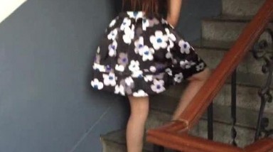 大神潜入单位女厕偷拍 非常有女人味的小嫂子 BB非常的饱满 就是操的多了有点黑