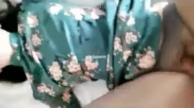 【最新封神 极品乱伦】姨表姐后续3 内射灌满穿旗袍表姐的粉嫩逼 这次真爽 流了好多水 湿答答滑溜溜的 高清720P版