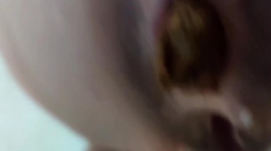 胆大包天坑神商场医院直闯女厕现场实拍超多小姐姐大小便最屌的是局部特写镜头都要碰到B(33)