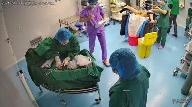 黑客破解监控偷拍 非常年轻的少妇在医院做人流