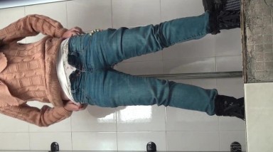 三月私房最新流出2021版马戏团大学生女厕正面全景偷拍大部分没流出过系列逼逼长得不错的皮裤学妹