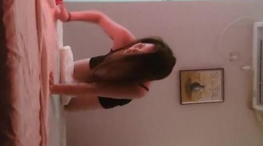 小马寻欢 攻略女技师，性感包臀裙美腿，骑在身上按摩，舔屌毒龙钻，69姿势扣穴口爆