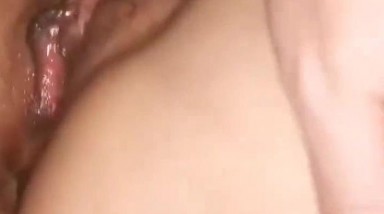 真正良家少妇在家偷情 你别拍 被大鸡鸡输出 又爽又气又不敢大声叫 这表情到位了 很真实