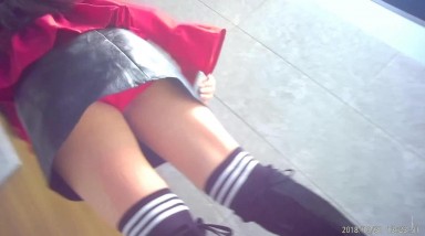 2022六月最新流出 （新品首发）精品全景厕拍【电子厂系列 收尾作品】19珍珠鞋美女那干净的稀毛逼逼很养眼