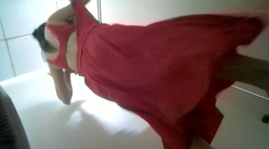 六月最新流出电子厂女厕偷拍全景系列 高雅气质红色连衣裙美女2K高清无水印原版