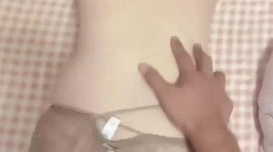 海角侄子爆肏嫂子25.0 老婆回娘家爸妈上街 再次操上嫂子肥美菊花 当侄女面肏她妈 颜射嫂子潮红俏脸