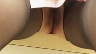 最新裙底偷拍极品无内JK制服美女来大姨妈还穿开档黑丝