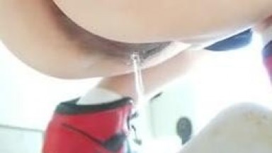 私房十月最新流出商场隔板女厕全景 后拍美女尿尿2侧拍碎花裙气质高跟美女性感的逼逼